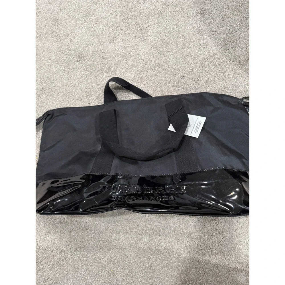 Burberry Fragrances Black‎ Patent Trim Weekend Travel Duffle Bag Gift
